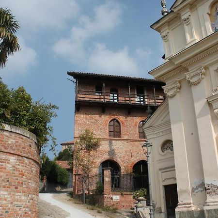 ホテル La Casa Del Castellano Cinzano エクステリア 写真