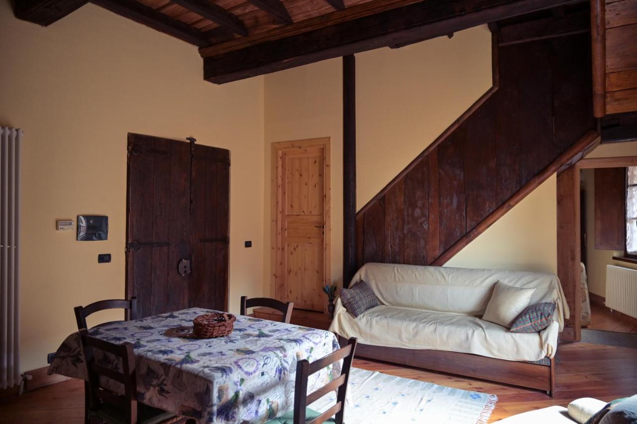 ホテル La Casa Del Castellano Cinzano エクステリア 写真