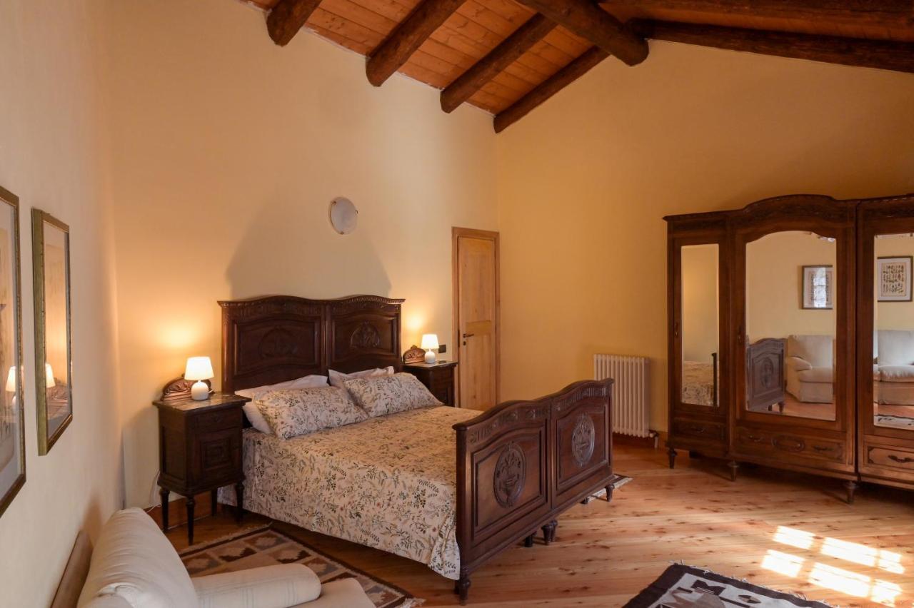 ホテル La Casa Del Castellano Cinzano エクステリア 写真