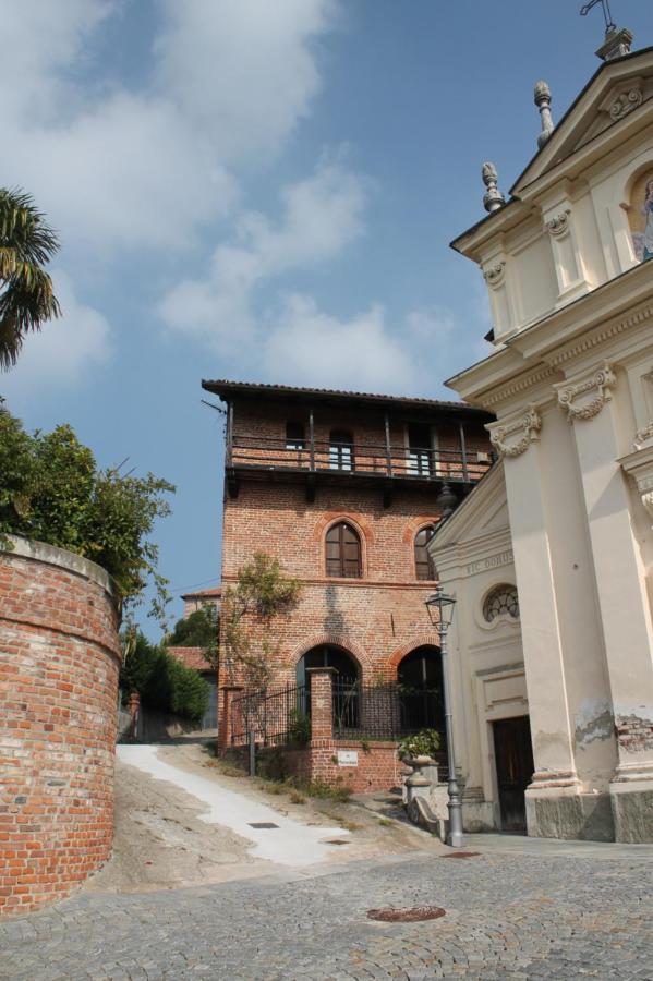 ホテル La Casa Del Castellano Cinzano エクステリア 写真