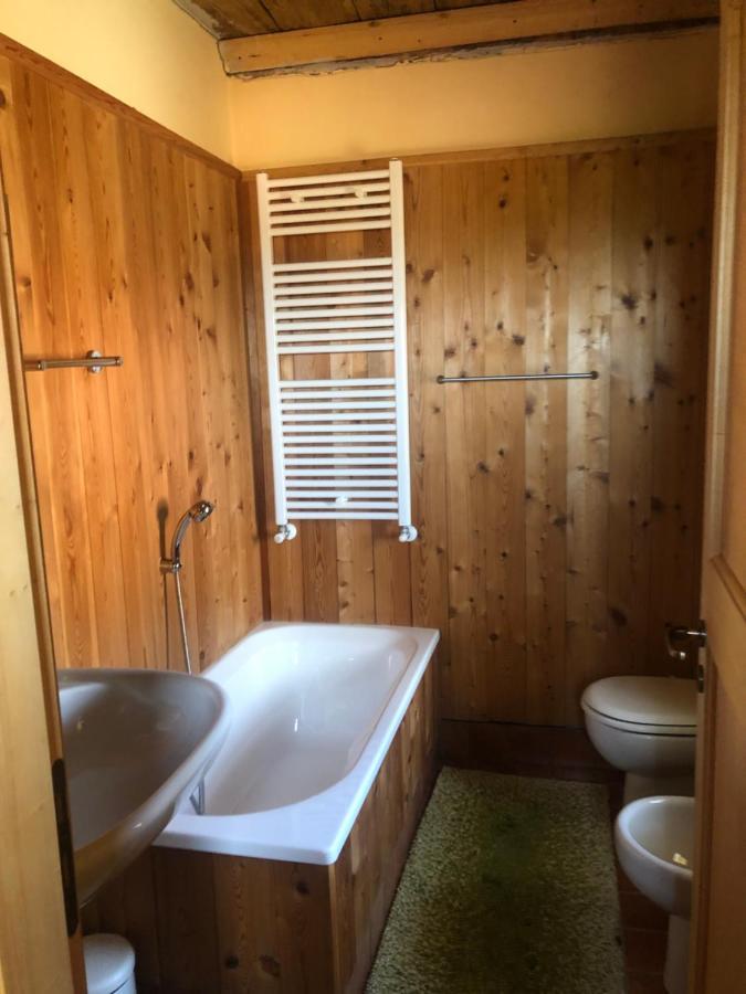 ホテル La Casa Del Castellano Cinzano エクステリア 写真