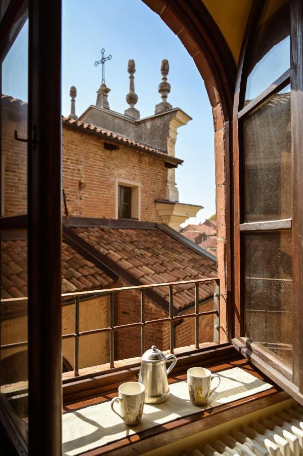 ホテル La Casa Del Castellano Cinzano エクステリア 写真